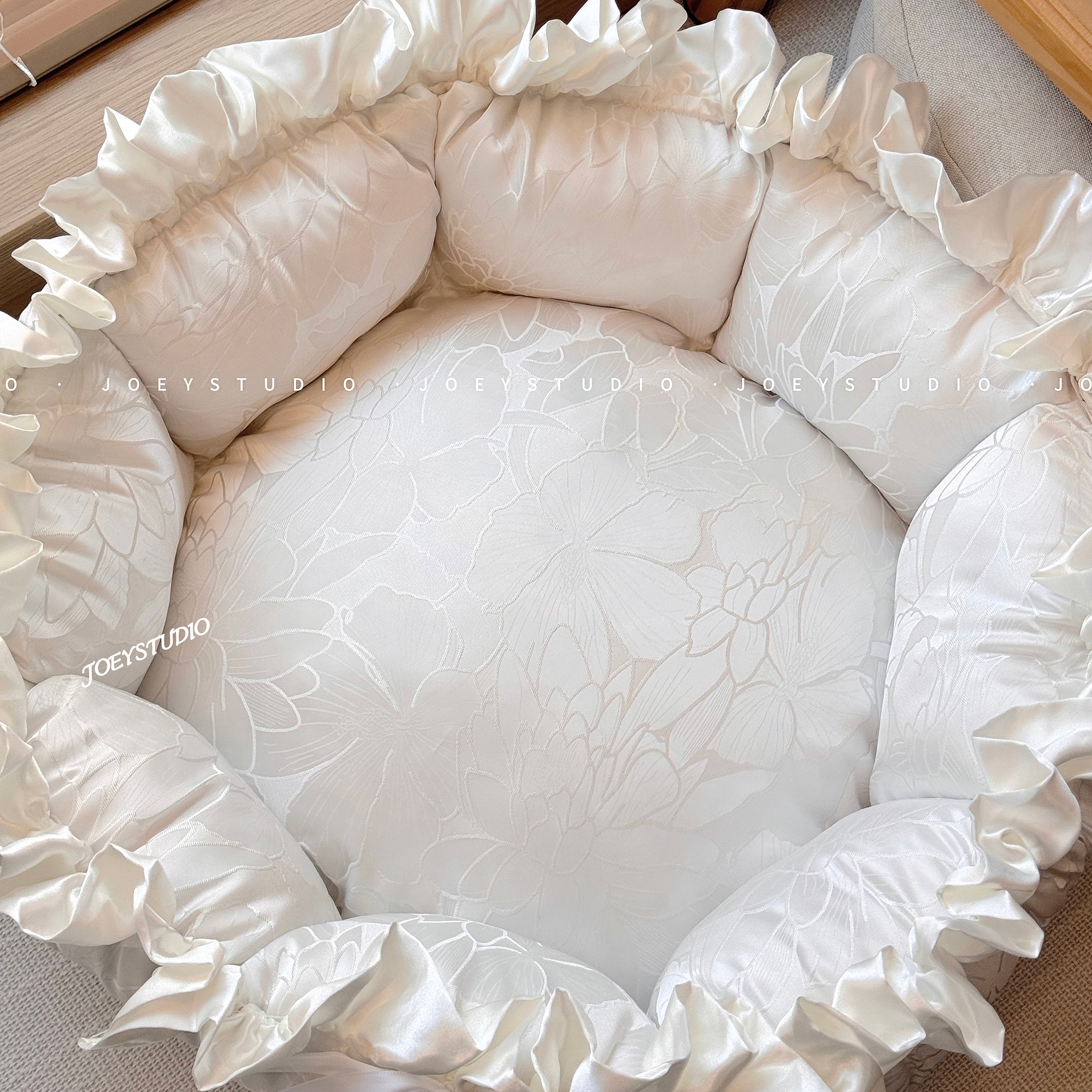New Chinese Style 40cm / Moon White Lotus Rest